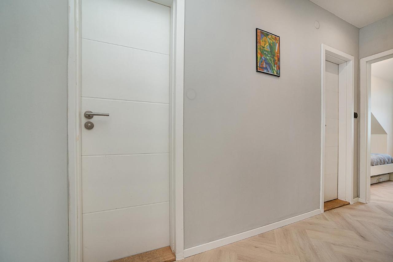 Big 4-Bedroom Flat, Terrace With Great Vitkov View 布拉格 外观 照片