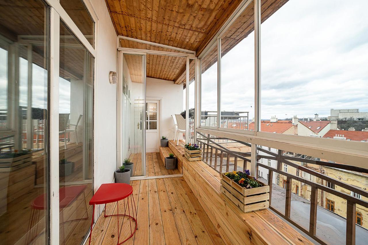 Big 4-Bedroom Flat, Terrace With Great Vitkov View 布拉格 外观 照片